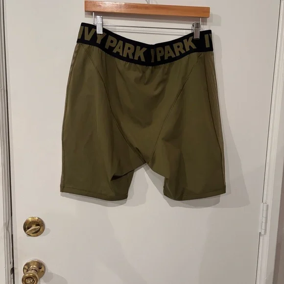 NWT Adidas IVY PARK Peloton Cycling Shorts 3X Focus Olive/Black - Picture 4 of 10